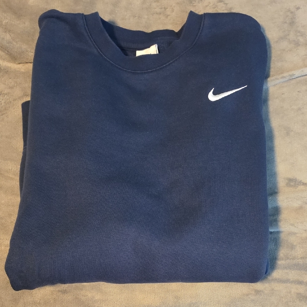 Nike Men’s Navy Crewneck Sweatshirt with White Swoosh